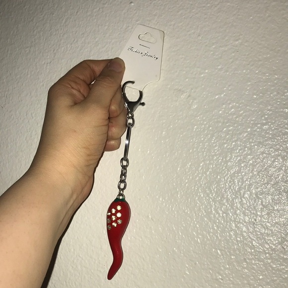 Chili 🌶 Keychain - Picture 4 of 6